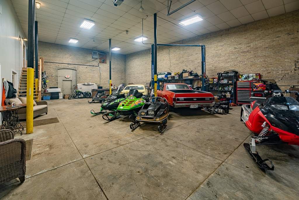 515 W Fulton St, Edgerton, WI 53534